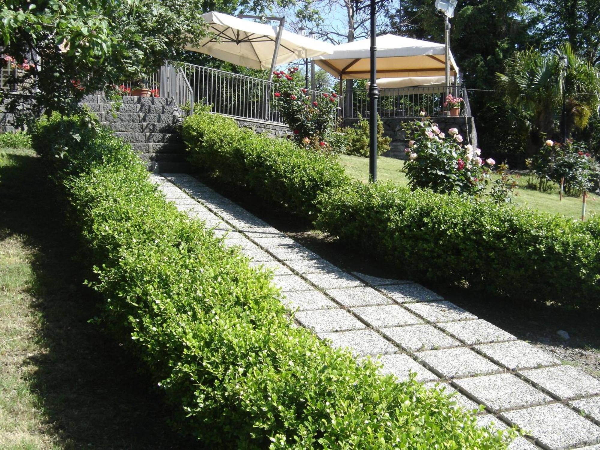 Ai Vecchi Crateri Guest House Sant'Alfio Exterior photo